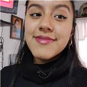 Profesora de inglés y ciencias para niños en educación primaria o secundaria